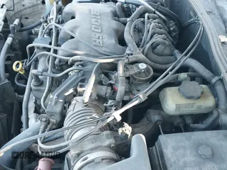 ✅ 2001 Chevrolet Malibu LS • VIN: 1G1NE52J116183636 • Lot: 41524897. Wystawiony na IAAI z przebiegiem 184 881 mil mil. Skorzystaj z bezpłatnego archiwum sprzedaży aukcyjnych z USA i zobacz szczegółowy raport historii pojazdu na DreamBid. Zdjęcie 12.