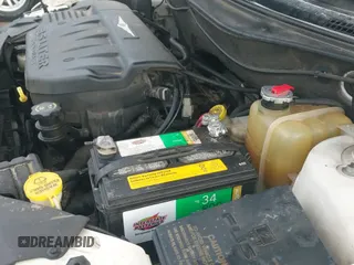 ✅ 2005 Chrysler Pacifica Touring • VIN: 2C4GF68455R657476 • Lot: 41858605. Wystawiony na IAAI z przebiegiem 199 411 mil. Bezpłatny archiwum sprzedaży aukcyjnych z USA i szczegółowy raport historii pojazdu na DreamBid. Zdjęcie 20.