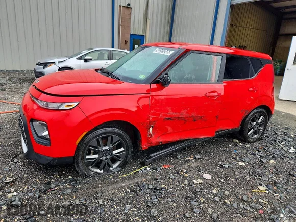 ✅ 2021 Kia Soul S • VIN: KNDJ23AUXM7145609 • Lot: 58205246. Wystawiony na Copart z przebiegiem 131 186 mil. Bezpłatny archiwum sprzedaży aukcyjnych z USA i szczegółowy raport historii pojazdu na DreamBid. Zdjęcie 1.