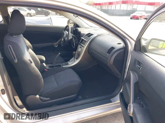 ✅ 2008 Scion tC Spec • VIN: JTKDE167880249003 • Lot: 42079530. Wystawiony na IAAI z przebiegiem 199 680 mil. Bezpłatny archiwum sprzedaży aukcyjnych z USA i szczegółowy raport historii pojazdu na DreamBid. Zdjęcie 5.