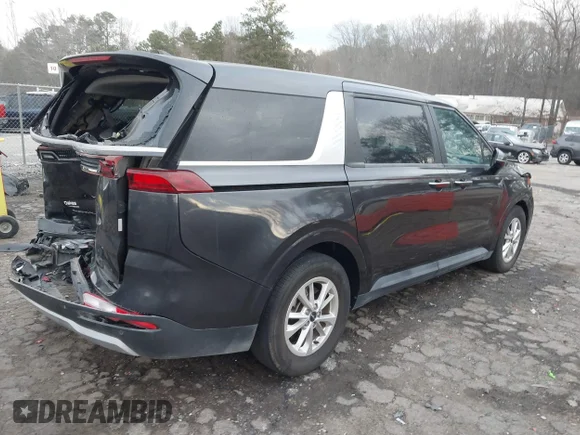 ✅ 2024 Kia Carnival LX • VIN: KNDNB4H3XR6320314 • Lot: 44060699. Wystawiony na IAAI z przebiegiem 32 035 mil. Bezpłatny archiwum sprzedaży aukcyjnych z USA i szczegółowy raport historii pojazdu na DreamBid. Zdjęcie 4.