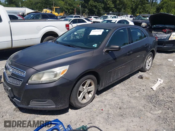 ✅ 2013 Chevrolet Malibu LS • VIN: 1G11B5SAXDF127643 • Лот: 45499238. Опубліковано раніше на IAAI з пробігом 147 194 миль. Безкоштовний доступ до архіву аукціонних продажів зі США та докладний звіт про історію автомобіля на DreamBid. Зображення 2.