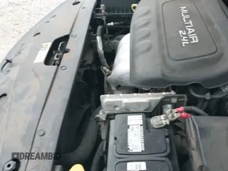 ✅ 2015 Chrysler 200 Limited • VIN: 1C3CCCAB0FN693092 • Lot: 43831005. Wystawiony na IAAI z przebiegiem 103 006 mil. Bezpłatny archiwum sprzedaży aukcyjnych z USA i szczegółowy raport historii pojazdu na DreamBid. Zdjęcie 12.