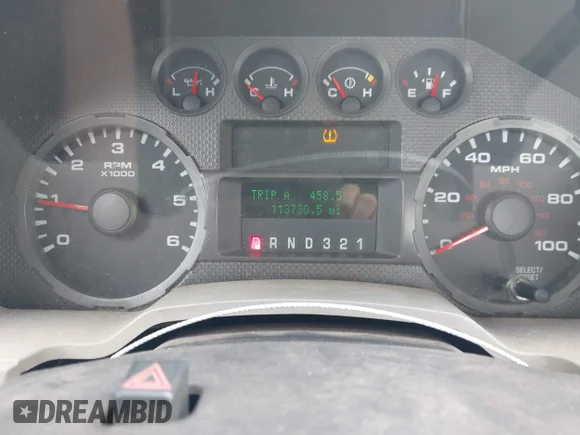 ✅ 2008 Ford F-250 XL • VIN: 1FTNF21528EC98897 • Lot: 44984481. Wystawiony na IAAI z przebiegiem 113 730 mil. Bezpłatny archiwum sprzedaży aukcyjnych z USA i szczegółowy raport historii pojazdu na DreamBid. Zdjęcie 7.