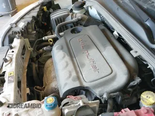 ✅ 2021 Ram ProMaster City Cargo Tradesman • VIN: ZFBHRFAB5M6U27711 • Lot: 42782241. Wystawiony na IAAI z przebiegiem 120 776 mil. Bezpłatny archiwum sprzedaży aukcyjnych z USA i szczegółowy raport historii pojazdu na DreamBid. Zdjęcie 20.