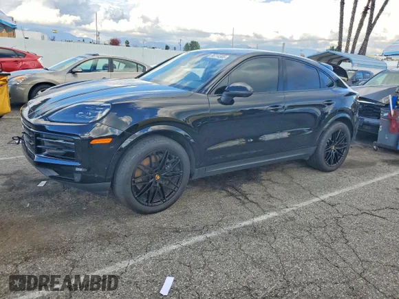 ✅ 2024 Porsche Cayenne • VIN: WP1BA2AY5RDA56297 • Лот: 98714305. Опубликован ранее на Copart с пробегом Не указан. Бесплатный доступ к архиву аукционных продаж из США и подробный отчёт об истории автомобиля на DreamBid. Изображение 1.