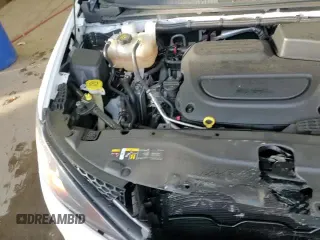 ✅ 2022 Chrysler Voyager LX • VIN: 2C4RC1CG2NR218600 • Lot: 92138905. Wystawiony na Copart z przebiegiem 55 025 mil. Bezpłatny archiwum sprzedaży aukcyjnych z USA i szczegółowy raport historii pojazdu na DreamBid. Zdjęcie 16.