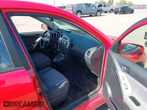 ✅ 2005 Toyota Matrix STD • VIN: 2T1LR30E35C495646 • Лот: 43362567. Опубліковано раніше на IAAI з пробігом 202 477 миль. Безкоштовний доступ до архіву аукціонних продажів зі США та докладний звіт про історію автомобіля на DreamBid. Зображення 5.