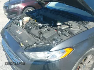 ✅ 2018 Ford Fusion SE • VIN: 3FA6P0H70JR111940 • Lot: 43488491. Wystawiony na IAAI z przebiegiem 147 743 mil. Bezpłatny archiwum sprzedaży aukcyjnych z USA i szczegółowy raport historii pojazdu na DreamBid. Zdjęcie 19.