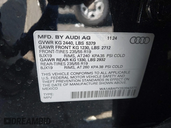 ✅ 2025 Audi Q5 Premium • VIN: WA1ABAFY2S2043371 • Lot: 43141732. Wystawiony na IAAI z przebiegiem 5 700 mil. Bezpłatny archiwum sprzedaży aukcyjnych z USA i szczegółowy raport historii pojazdu na DreamBid. Zdjęcie 9.