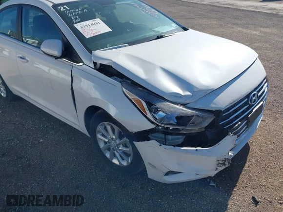 ✅ 2022 Hyundai Accent SEL • VIN: 3KPC24A65NE173240 • Lot: 43914041. Wystawiony na IAAI z przebiegiem 77 905 mil. Bezpłatny archiwum sprzedaży aukcyjnych z USA i szczegółowy raport historii pojazdu na DreamBid. Zdjęcie 6.