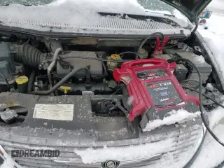 ✅ 2001 Chrysler Town & Country • VIN: 2C8GP44G11R119030 • Lot: 84735134. Listed on Copart with 171,524 mi. Free auction sales archive from the USA and detailed vehicle history report at DreamBid. Image 13.