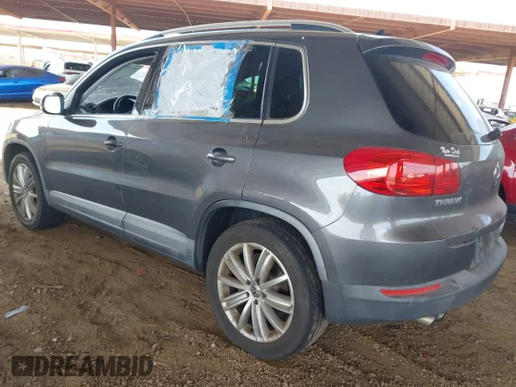 ✅ 2012 Volkswagen Tiguan S • VIN: WVGAV7AX0CW093254 • Lot: 45158343. Listed on IAAI with 193,721 mi. Free auction sales archive from the USA and detailed vehicle history report at DreamBid. Image 3.