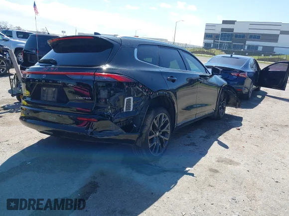 ✅ 2025 Toyota Crown XLE • VIN: JTDACAAJXS3013283 • Lot: 44562328. Wystawiony na IAAI z przebiegiem 29 268 mil. Bezpłatny archiwum sprzedaży aukcyjnych z USA i szczegółowy raport historii pojazdu na DreamBid. Zdjęcie 4.