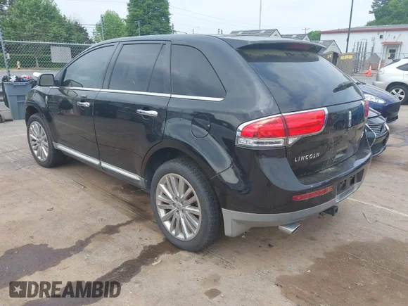 ✅ 2011 Lincoln MKX • VIN: 2LMDJ6JK0BBJ27379 • Lot: 42088492. Wystawiony na IAAI z przebiegiem 167 378 mil. Bezpłatny archiwum sprzedaży aukcyjnych z USA i szczegółowy raport historii pojazdu na DreamBid. Zdjęcie 3.