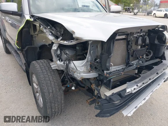 ✅ 2016 Toyota Tacoma SR • VIN: 3TMCZ5AN1GM024101 • Lot: 42253693. Wystawiony na IAAI z przebiegiem 139 160 mil. Bezpłatny archiwum sprzedaży aukcyjnych z USA i szczegółowy raport historii pojazdu na DreamBid. Zdjęcie 6.