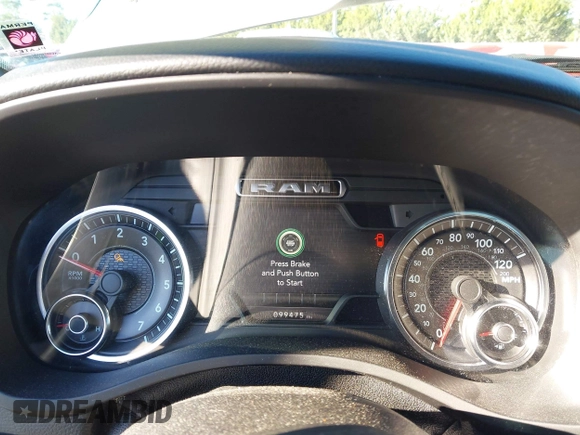 ✅ 2019 Ram 1500 Big Horn • VIN: 1C6RREFT0KN514018 • Lot: 44140435. Wystawiony na IAAI z przebiegiem 99 475 mil. Bezpłatny archiwum sprzedaży aukcyjnych z USA i szczegółowy raport historii pojazdu na DreamBid. Zdjęcie 7.