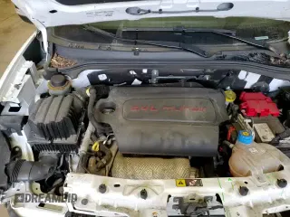 ✅ 2022 Ram ProMaster City Cargo Tradesman • VIN: ZFBHRFAB3N6W56115 • Lot: 81451375. Wystawiony na Copart z przebiegiem 28 891 mil. Bezpłatny archiwum sprzedaży aukcyjnych z USA i szczegółowy raport historii pojazdu na DreamBid. Zdjęcie 15.