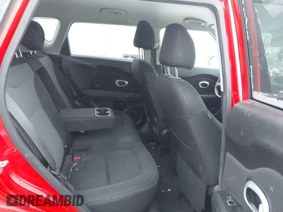 ✅ 2018 Kia Soul + • VIN: KNDJP3A54J7624100 • Lot: 44151117. Wystawiony na IAAI z przebiegiem 113 692 mil. Bezpłatny archiwum sprzedaży aukcyjnych z USA i szczegółowy raport historii pojazdu na DreamBid. Zdjęcie 8.