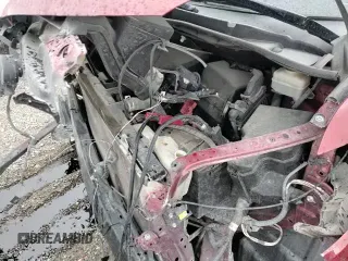 ✅ 2019 Toyota Sienna SE • VIN: 5TDXZ3DC7KS974486 • Lot: 80328255. Listed on Copart with 111,445 mi. Free auction sales archive from the USA and detailed vehicle history report at DreamBid. Image 15.