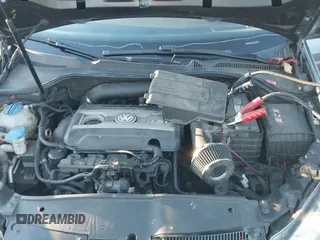 ✅ 2012 Volkswagen Golf GTI PZEV • VIN: WVWGD7AJ5CW292023 • Lot: 43728572. Wystawiony na IAAI z przebiegiem 139 863 mil. Bezpłatny archiwum sprzedaży aukcyjnych z USA i szczegółowy raport historii pojazdu na DreamBid. Zdjęcie 12.