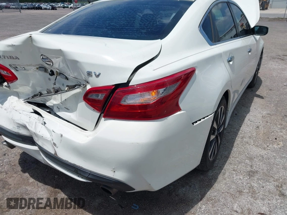 ✅ 2018 Nissan Altima SV • VIN: 1N4AL3AP8JC153644 • Lot: 45184070. Wystawiony na IAAI z przebiegiem 114 059 mil. Bezpłatny archiwum sprzedaży aukcyjnych z USA i szczegółowy raport historii pojazdu na DreamBid. Zdjęcie 6.