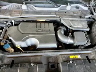 ✅ 2018 Land Rover Discovery Sport HSE • VIN: SALCR2SXXJH731880 • Lot: 81692595. Wystawiony na Copart z przebiegiem 77 003 mil. Bezpłatny archiwum sprzedaży aukcyjnych z USA i szczegółowy raport historii pojazdu na DreamBid. Zdjęcie 14.