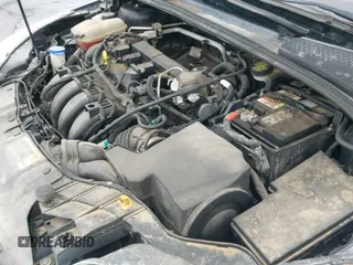 ✅ 2014 Ford Focus SE • VIN: 1FADP3K2XEL264349 • Lot: 43562690. Wystawiony na IAAI z przebiegiem 123 950 mil. Bezpłatny archiwum sprzedaży aukcyjnych z USA i szczegółowy raport historii pojazdu na DreamBid. Zdjęcie 12.