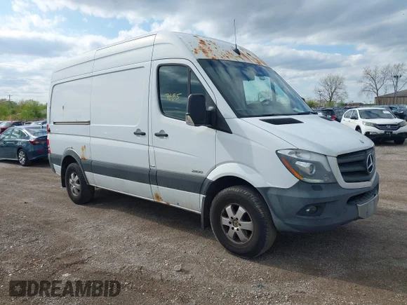 ✅ 2014 Mercedes-Benz Sprinter Cargo • VIN: WD3PE7DC0E5861471 • Лот: 44917685. Опубліковано раніше на IAAI з пробігом 284 208 миль. Безкоштовний доступ до архіву аукціонних продажів зі США та докладний звіт про історію автомобіля на DreamBid. Зображення 1.