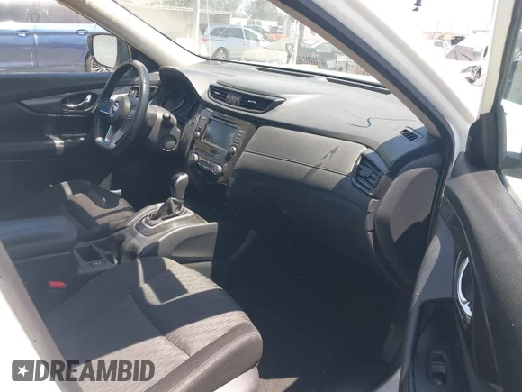 ✅ 2018 Nissan Rogue SV • VIN: KNMAT2MT6JP572694 • Lot: 45353334. Wystawiony na IAAI z przebiegiem 105 164 mil. Bezpłatny archiwum sprzedaży aukcyjnych z USA i szczegółowy raport historii pojazdu na DreamBid. Zdjęcie 5.