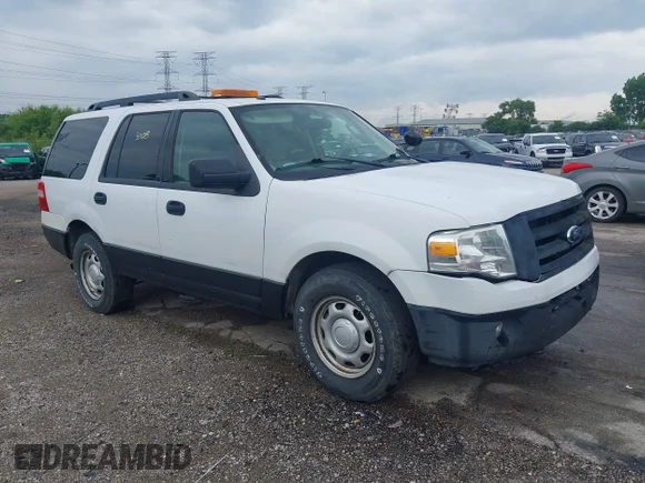 ✅ 2013 Ford Expedition XL • VIN: 1FMJU1G51DEF66902 • Lot: 45313008. Wystawiony na IAAI z przebiegiem 122 315 mil. Bezpłatny archiwum sprzedaży aukcyjnych z USA i szczegółowy raport historii pojazdu na DreamBid. Zdjęcie 1.