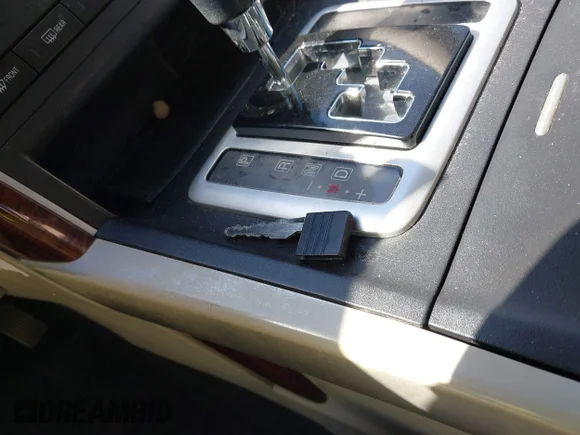✅ 2008 Mazda CX-9 Sport • VIN: JM3TB28A580151791 • Lot: 41740192. Listed on IAAI with 171,058 mi. Free auction sales archive from the USA and detailed vehicle history report at DreamBid. Image 11.
