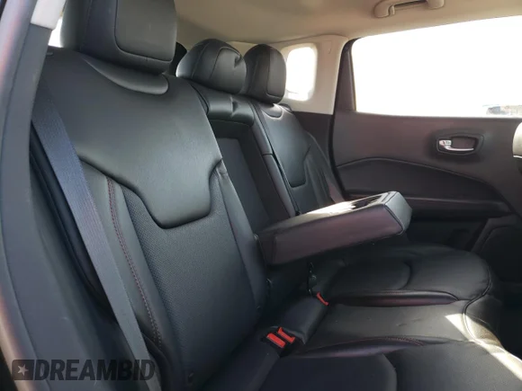 ✅ 2021 Jeep Compass Trailhawk • VIN: 3C4NJDDB1MT584245 • Лот: 45564803. Опубліковано раніше на Copart з пробігом 39 080 миль. Безкоштовний доступ до архіву аукціонних продажів зі США та докладний звіт про історію автомобіля на DreamBid. Зображення 11.