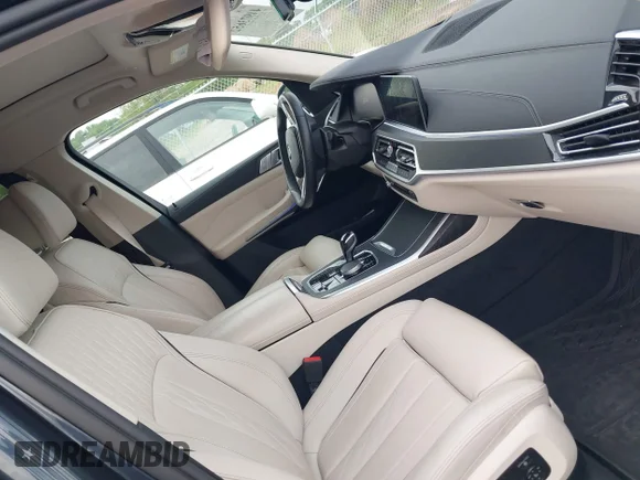 ✅ 2022 BMW X7 xDrive40i • VIN: 5UXCW2C04N9N02692 • Lot: 44973652. Listed on IAAI with 50,582 mi. Free auction sales archive from the USA and detailed vehicle history report at DreamBid. Image 5.