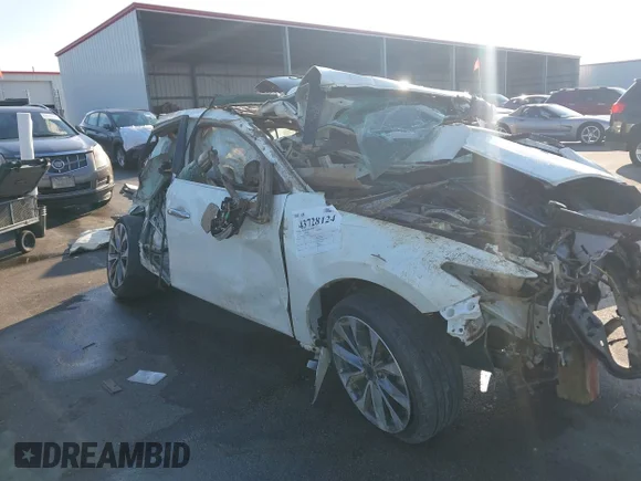 ✅ 2022 Nissan Maxima Platinum • VIN: 1N4AA6FV3NC501290 • Lot: 43728124. Wystawiony na IAAI z przebiegiem 30 000 mil. Bezpłatny archiwum sprzedaży aukcyjnych z USA i szczegółowy raport historii pojazdu na DreamBid. Zdjęcie 1.