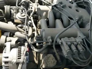 ✅ 2004 Ford Mustang Standard • VIN: 1FAFP40674F158314 • Lot: 42776038. Wystawiony na IAAI z przebiegiem 182 504 mil. Bezpłatny archiwum sprzedaży aukcyjnych z USA i szczegółowy raport historii pojazdu na DreamBid. Zdjęcie 12.