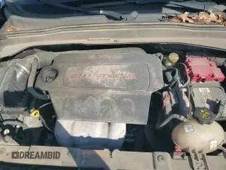 ✅ 2018 Jeep Renegade Latitude • VIN: ZACCJBBB5JPJ19059 • Lot: 81640265. Wystawiony na Copart z przebiegiem 142 309 mil. Bezpłatny archiwum sprzedaży aukcyjnych z USA i szczegółowy raport historii pojazdu na DreamBid. Zdjęcie 17.