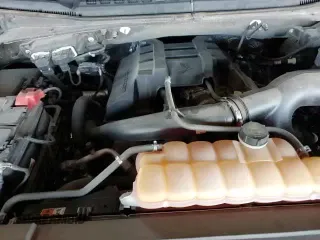 ✅ 2017 Ford F-150 XL • VIN: 1FTEW1EP1HKD94592 • Лот: 90326125. Опубликован ранее на Copart с пробегом 33 798 миль. Бесплатный доступ к архиву аукционных продаж из США и подробный отчёт об истории автомобиля на DreamBid. Изображение 13.