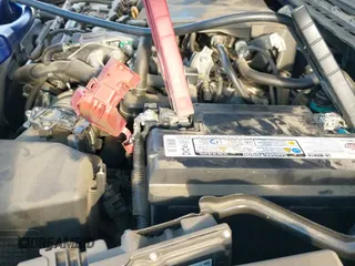 ✅ 2018 Toyota Camry LE • VIN: 4T1B11HK8JU121415 • Lot: 43345945. Wystawiony na IAAI z przebiegiem 115 521 mil. Bezpłatny archiwum sprzedaży aukcyjnych z USA i szczegółowy raport historii pojazdu na DreamBid. Zdjęcie 19.