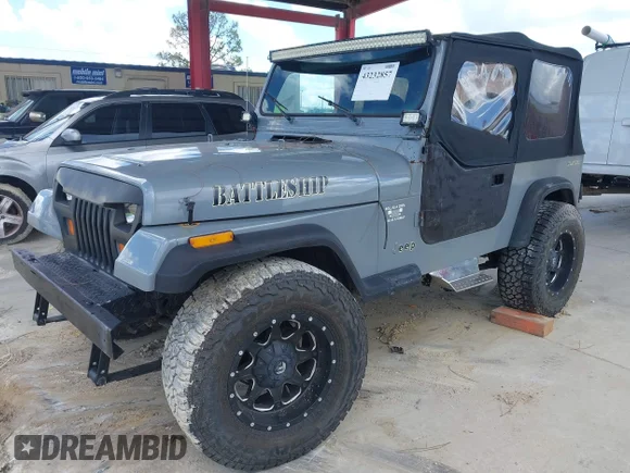 ✅ 1988 Jeep Wrangler • VIN: 2BCHV81J6JB509019 • Lot: 43232857. Wystawiony na IAAI z przebiegiem 204 249 mil. Bezpłatny archiwum sprzedaży aukcyjnych z USA i szczegółowy raport historii pojazdu na DreamBid. Zdjęcie 2.