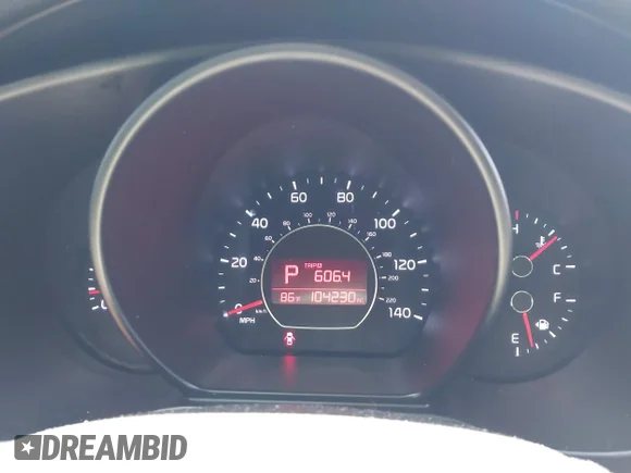 ✅ 2018 Kia Soul + • VIN: KNDJP3A55J7583590 • Lot: 45137903. Wystawiony na IAAI z przebiegiem 104 230 mil. Bezpłatny archiwum sprzedaży aukcyjnych z USA i szczegółowy raport historii pojazdu na DreamBid. Zdjęcie 7.