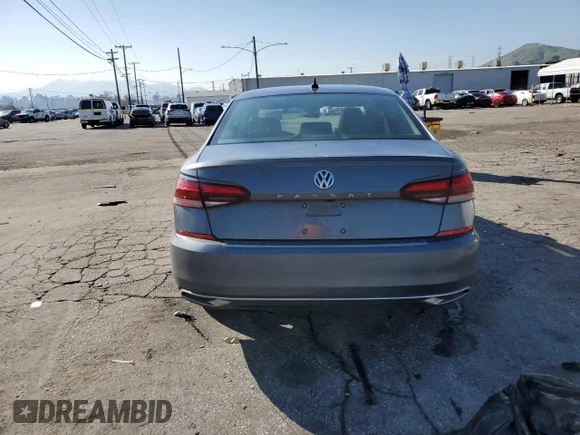 ✅ 2021 Volkswagen Passat SE • VIN: 1VWSA7A32MC004303 • Lot: 43499223. Wystawiony na Copart z przebiegiem 40 147 mil. Bezpłatny archiwum sprzedaży aukcyjnych z USA i szczegółowy raport historii pojazdu na DreamBid. Zdjęcie 6.