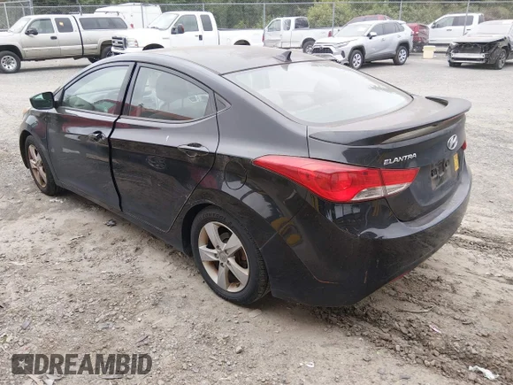 ✅ 2013 Hyundai Elantra GLS • VIN: 5NPDH4AE2DH383797 • Лот: 45402541. Опубликован ранее на IAAI с пробегом 130 083 миль. Бесплатный доступ к архиву аукционных продаж из США и подробный отчёт об истории автомобиля на DreamBid. Изображение 3.