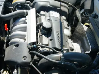 ✅ 2000 Volvo S40 • VIN: YV1VS2558YF479657 • Lot: 42652941. Listed on IAAI with 64,252 mi. Free auction sales archive from the USA and detailed vehicle history report at DreamBid. Image 12.