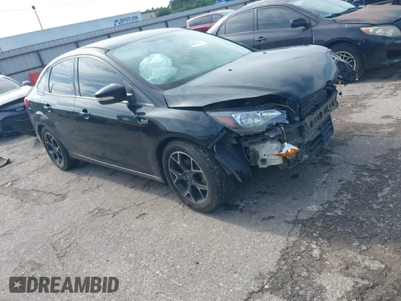 ✅ 2014 Ford Focus SE • VIN: 1FADP3F22EL321007 • Лот: 45290118. Опубліковано раніше на IAAI з пробігом 120 451 миль. Безкоштовний доступ до архіву аукціонних продажів зі США та докладний звіт про історію автомобіля на DreamBid. Зображення 1.