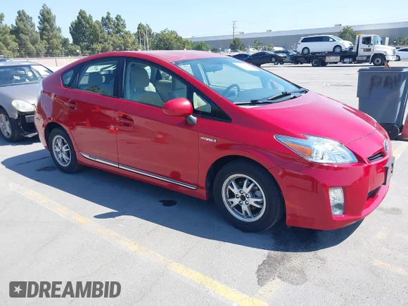 ✅ 2011 Toyota Prius III • VIN: JTDKN3DU4B1364783 • Лот: 45389677. Опубліковано раніше на IAAI з пробігом 93 855 миль. Безкоштовний доступ до архіву аукціонних продажів зі США та докладний звіт про історію автомобіля на DreamBid. Зображення 1.
