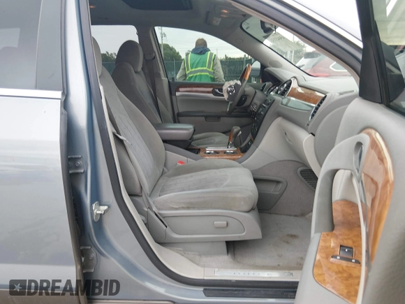 ✅ 2008 Buick Enclave CX • VIN: 5GAER13708J179190 • Lot: 45043331. Wystawiony na IAAI z przebiegiem 162 681 mil. Bezpłatny archiwum sprzedaży aukcyjnych z USA i szczegółowy raport historii pojazdu na DreamBid. Zdjęcie 5.
