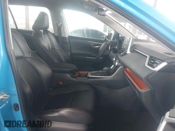 ✅ 2020 Toyota RAV4 Adventure • VIN: 2T3J1RFV5LC075691 • Lot: 44332507. Wystawiony na IAAI z przebiegiem 80 432 mil. Bezpłatny archiwum sprzedaży aukcyjnych z USA i szczegółowy raport historii pojazdu na DreamBid. Zdjęcie 5.