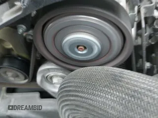 ✅ 2017 Alfa Romeo Giulia • VIN: ZARFAEBN2H7546529 • Лот: 42310833. Опубликован ранее на IAAI с пробегом 104 030 миль. Бесплатный доступ к архиву аукционных продаж из США и подробный отчёт об истории автомобиля на DreamBid. Изображение 19.