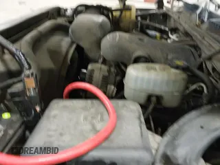 ✅ 2005 GMC Sierra 2500HD SLT • VIN: 1GTHK23U05F956039 • Lot: 42514332. Listed on IAAI with 104,567 mi. Free auction sales archive from the USA and detailed vehicle history report at DreamBid. Image 21.